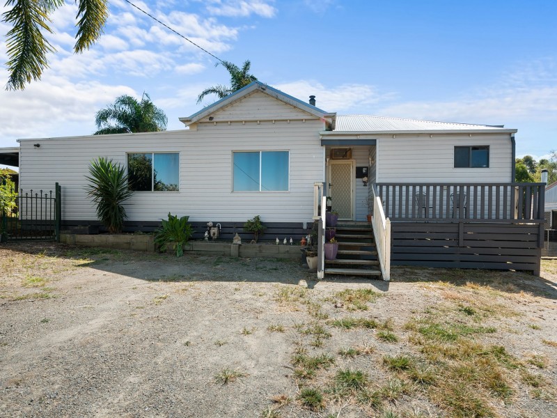 12 Gibbs Place, Bairnsdale VIC 3875