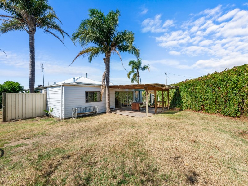 12 Gibbs Place, Bairnsdale VIC 3875