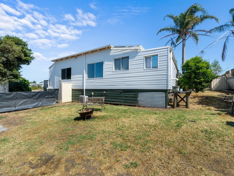 12 Gibbs Place, Bairnsdale VIC 3875