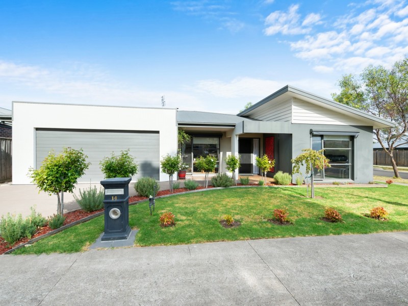 14 Shannon Boulevard, Bairnsdale VIC 3875