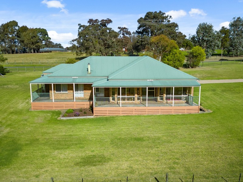 51 Landsman Drive, Nicholson VIC 3882