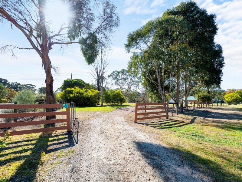 51 Landsman Drive, Nicholson VIC 3882
