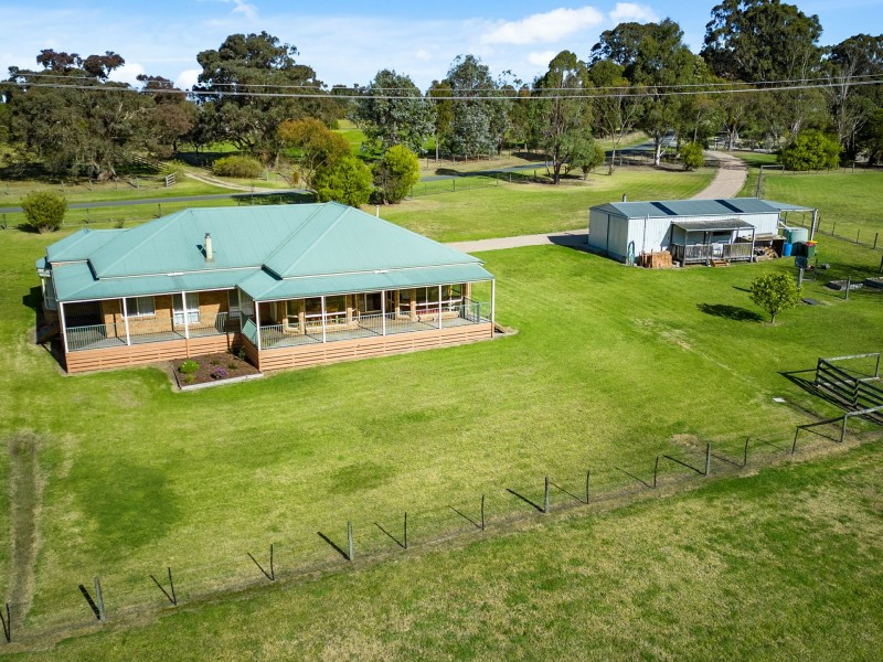 51 Landsman Drive, Nicholson VIC 3882
