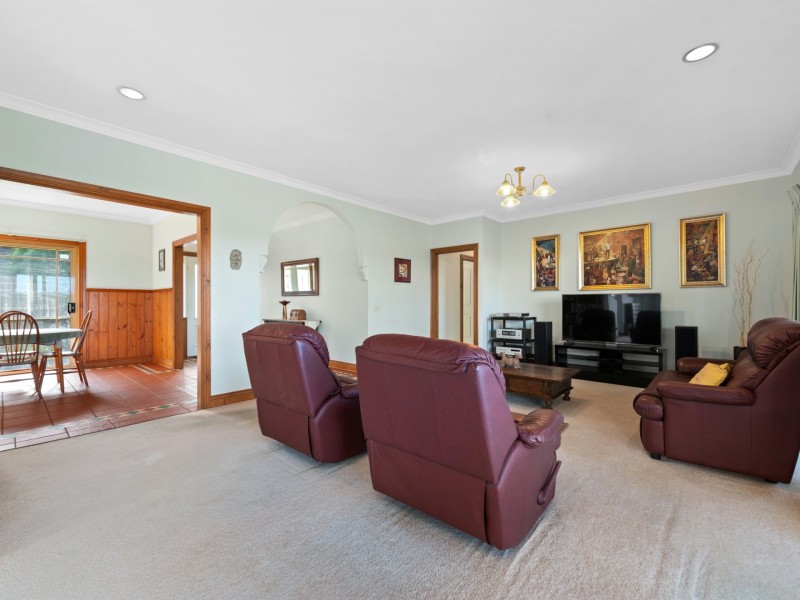 17 Bluff Court, Eastwood VIC 3875