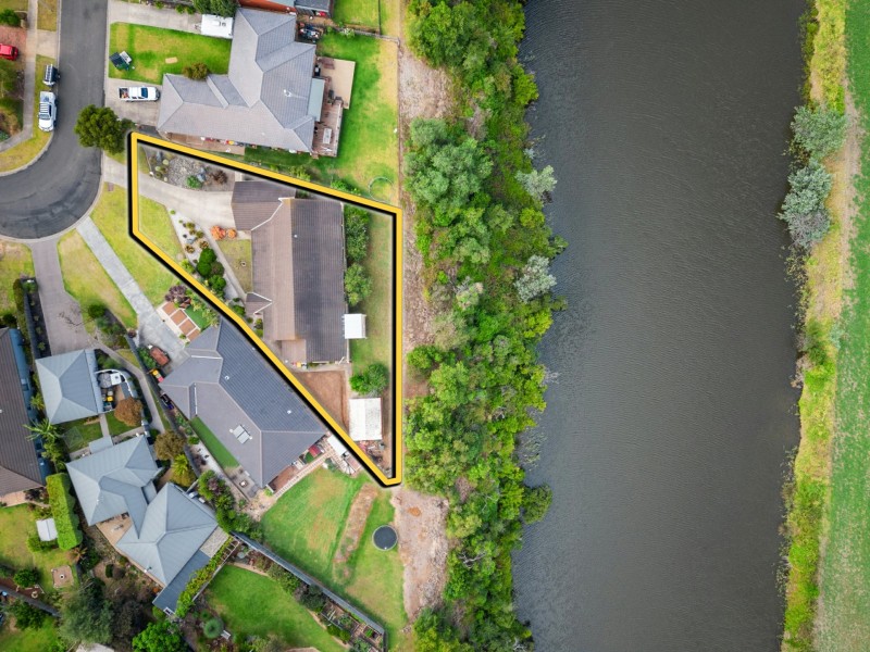 17 Bluff Court, Eastwood VIC 3875