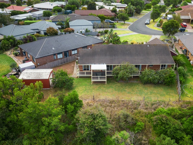 17 Bluff Court, Eastwood VIC 3875