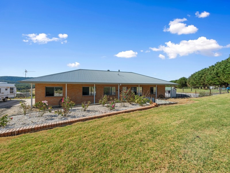 122 Ellaswood Road, Ellaswood VIC 3875