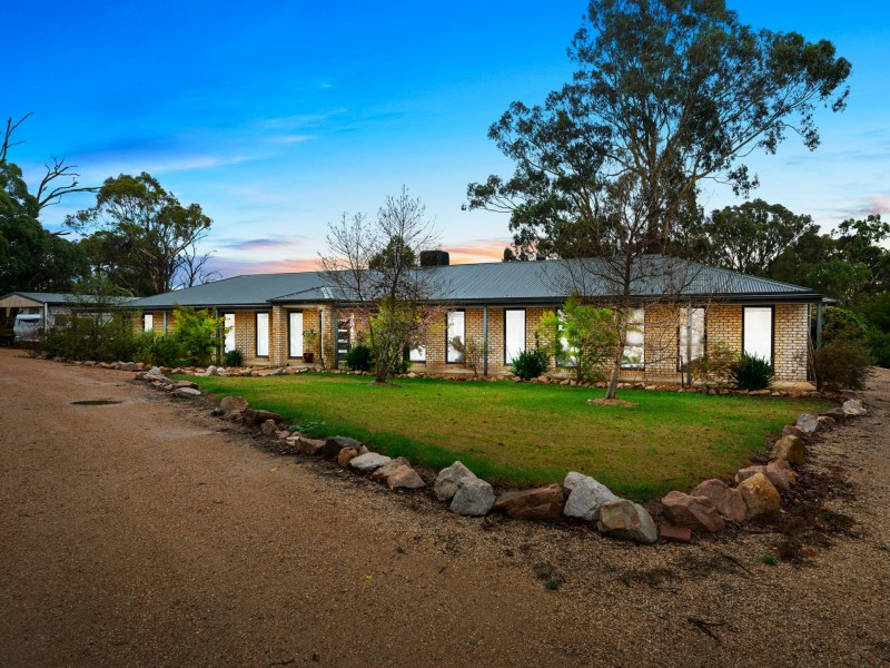 45 Landsman drive, Nicholson VIC 3882