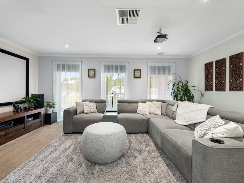 45 Landsman drive, Nicholson VIC 3882