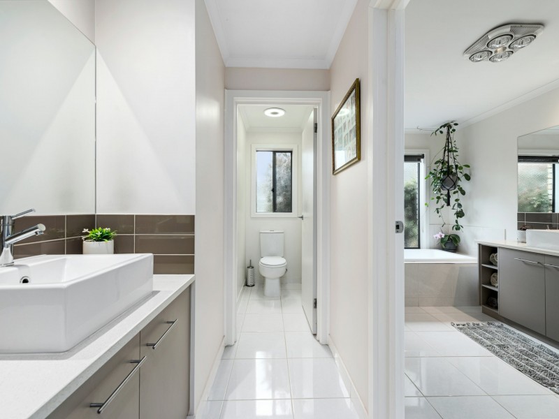 45 Landsman drive, Nicholson VIC 3882