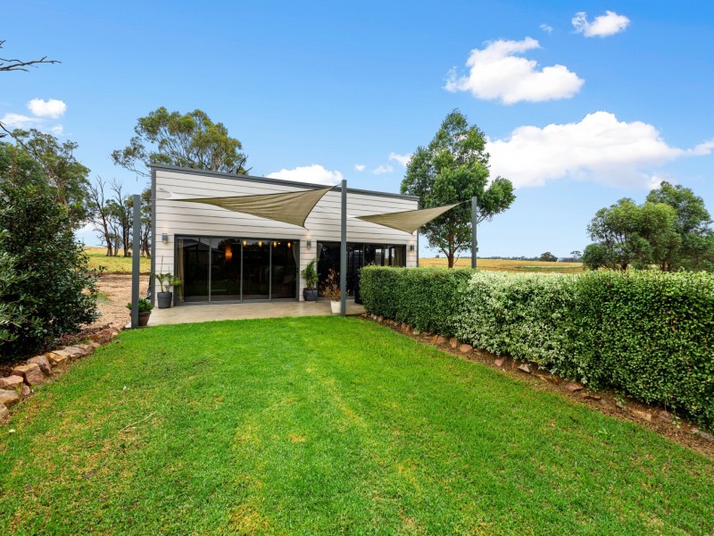 45 Landsman drive, Nicholson VIC 3882