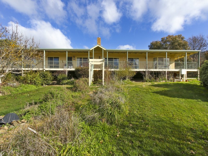 40 Connleys Road, Omeo VIC 3898