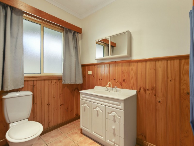 40 Connleys Road, Omeo VIC 3898