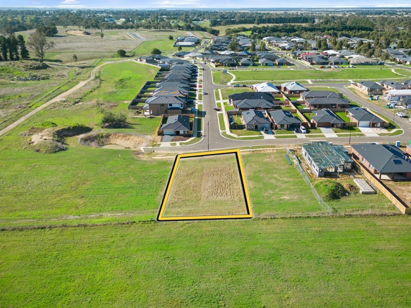 37 Whistler Drive, Bairnsdale VIC 3875