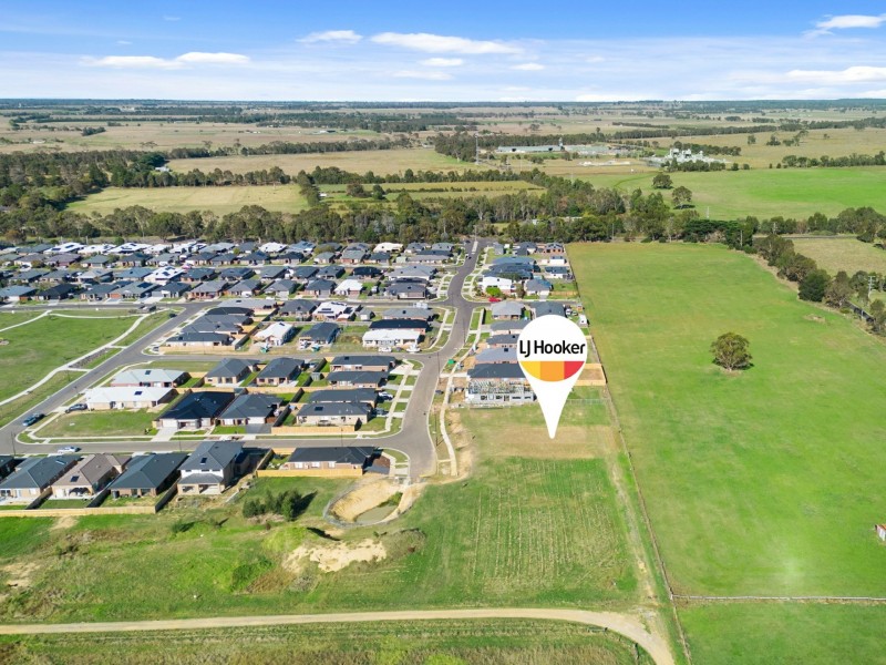 37 Whistler Drive, Bairnsdale VIC 3875