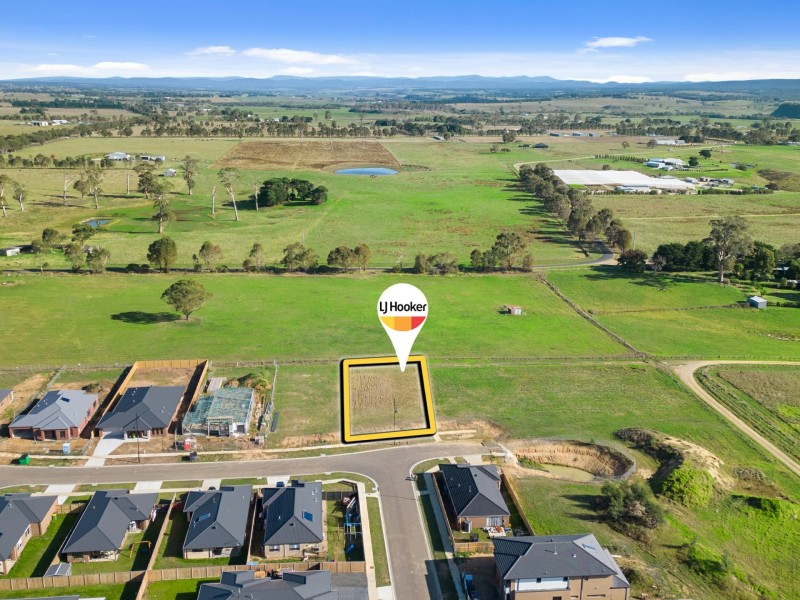 37 Whistler Drive, Bairnsdale VIC 3875