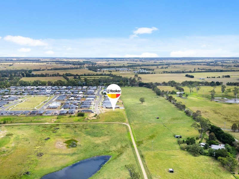 37 Whistler Drive, Bairnsdale VIC 3875