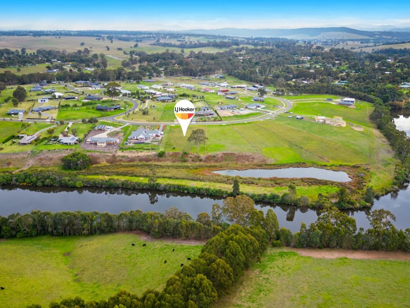8 Parkside Drive, Nicholson VIC 3882