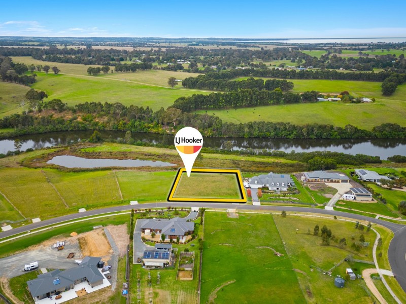 8 Parkside Drive, Nicholson VIC 3882