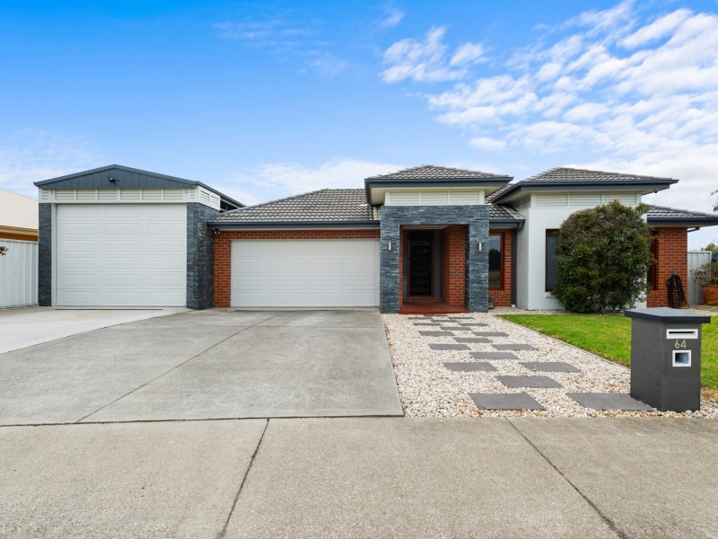 64 Gatehouse Drive, Eastwood VIC 3875