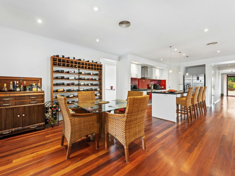 64 Gatehouse Drive, Eastwood VIC 3875