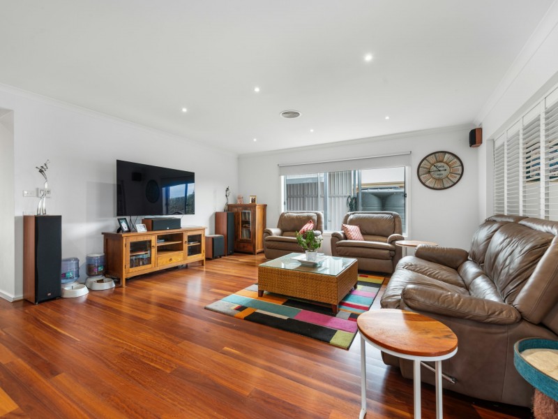 64 Gatehouse Drive, Eastwood VIC 3875