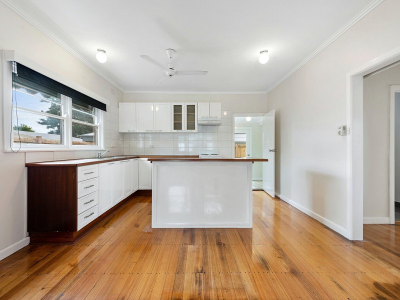 140 Wallace Street, Bairnsdale VIC 3875