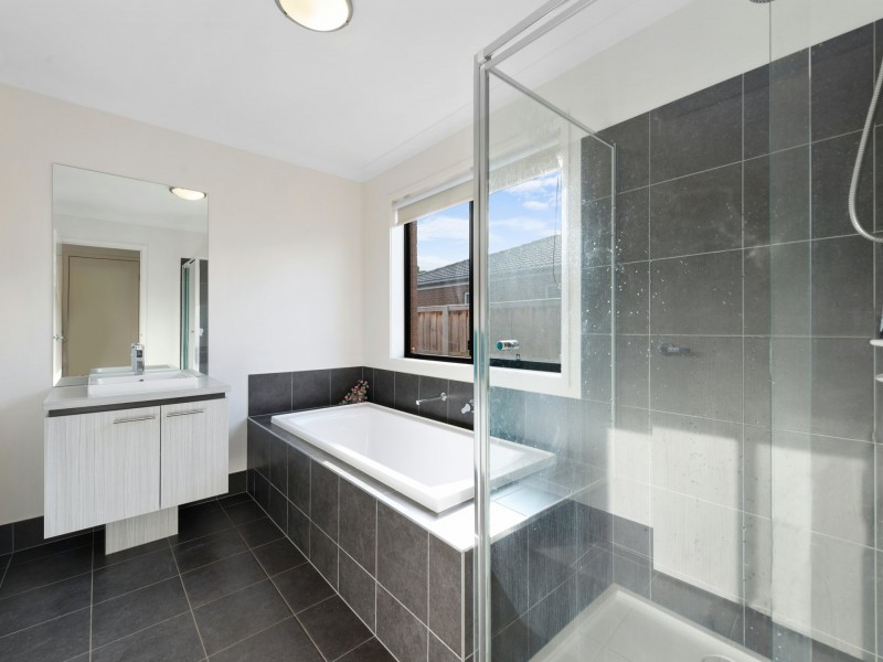 15 Eastcoast Court, East Bairnsdale VIC 3875