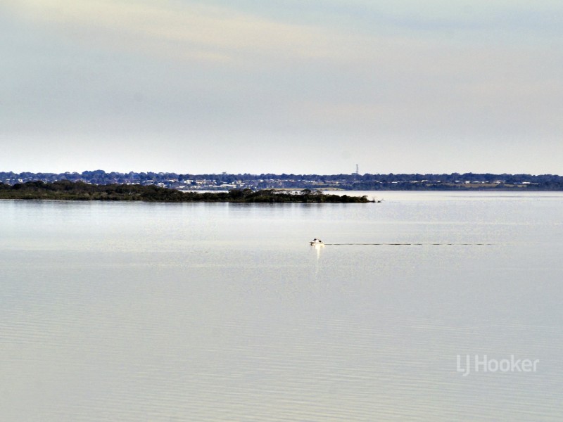 6 Stephanie Street, Metung VIC 3904