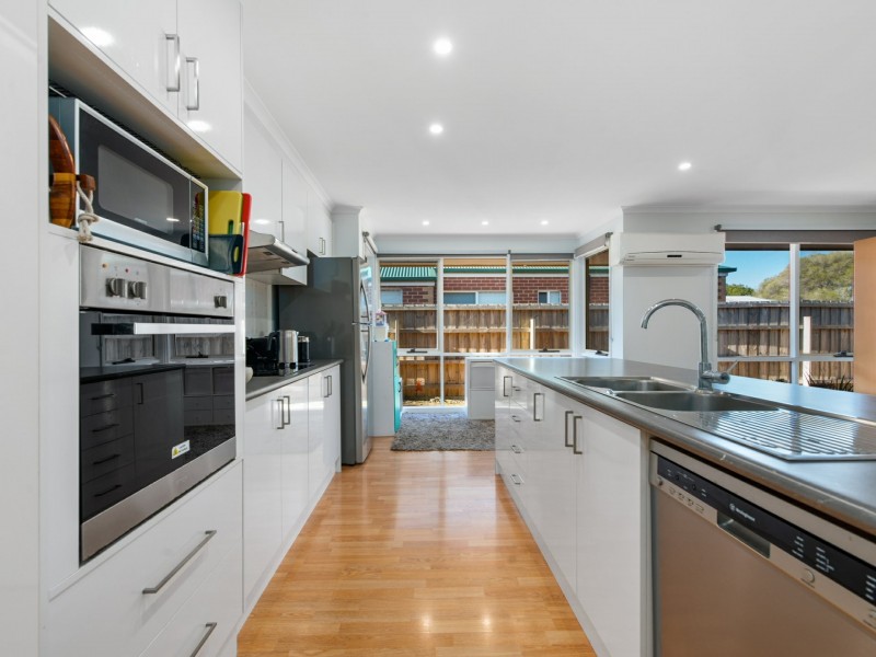 5 Harnham Drive, Bairnsdale VIC 3875