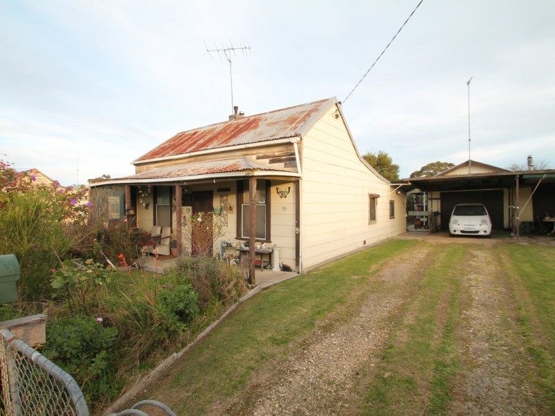 17-19 Payne Street, Bairnsdale VIC 3875