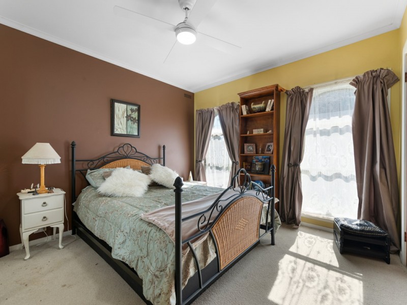 13 Gray Street, Bairnsdale VIC 3875