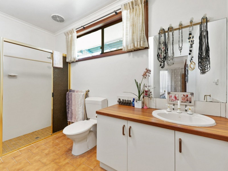 13 Gray Street, Bairnsdale VIC 3875