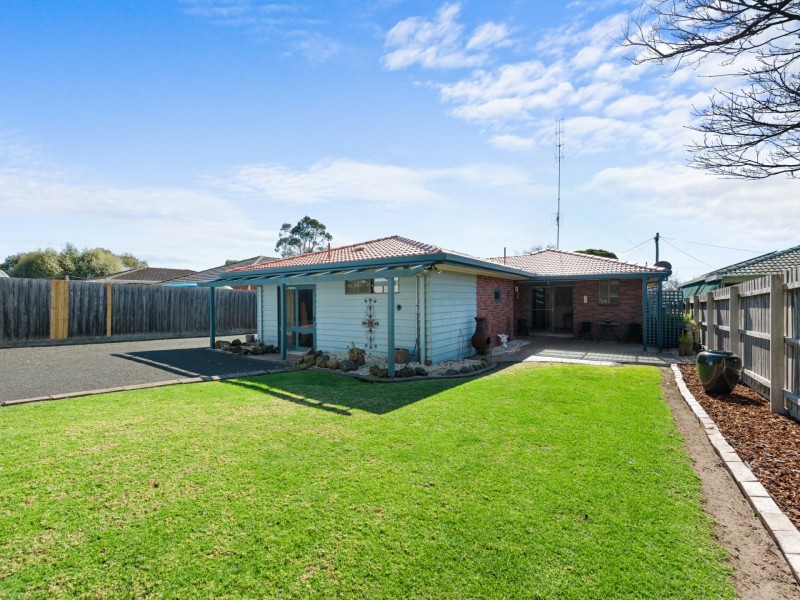 13 Gray Street, Bairnsdale VIC 3875