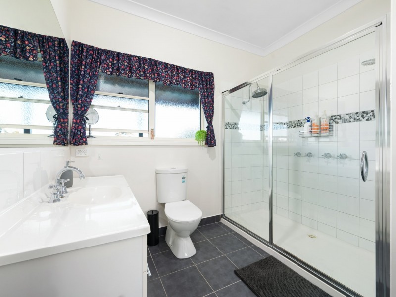 130 Jensens Road, Wy Yung VIC 3875