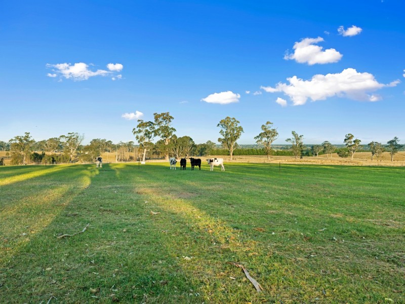 130 Jensens Road, Wy Yung VIC 3875