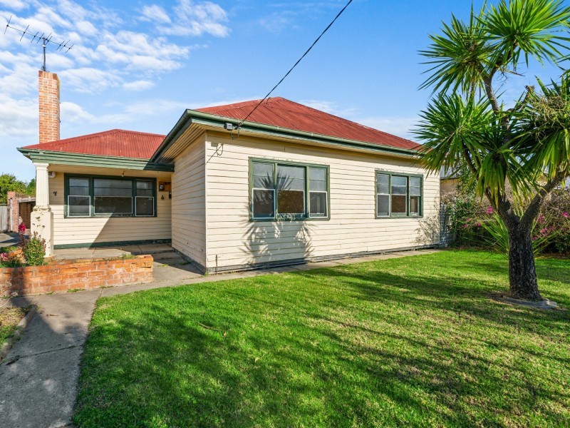 7 Pinnock Street, Bairnsdale VIC 3875