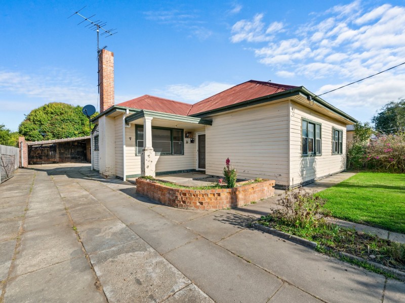 7 Pinnock Street, Bairnsdale VIC 3875