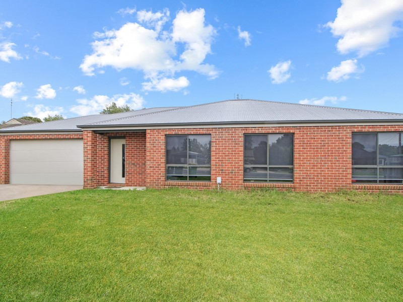 2 Moroney Street, Bairnsdale VIC 3875