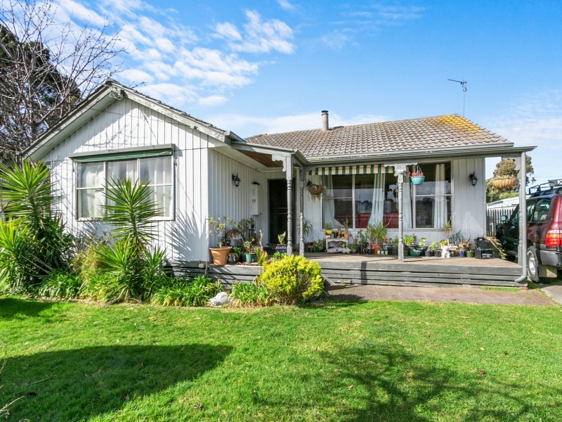 17 Davies Street, Bairnsdale VIC 3875