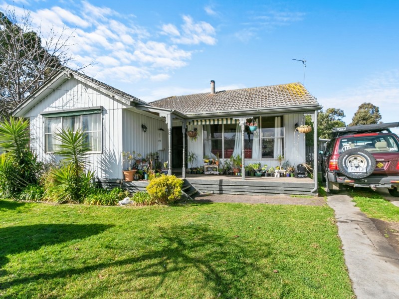17 Davies Street, Bairnsdale VIC 3875