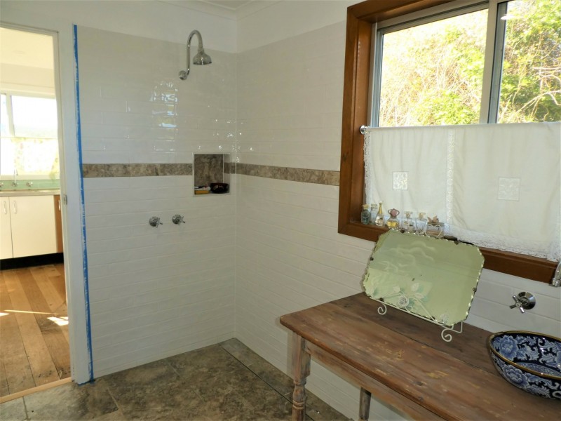 13 Great Alpine Road, Bruthen VIC 3885