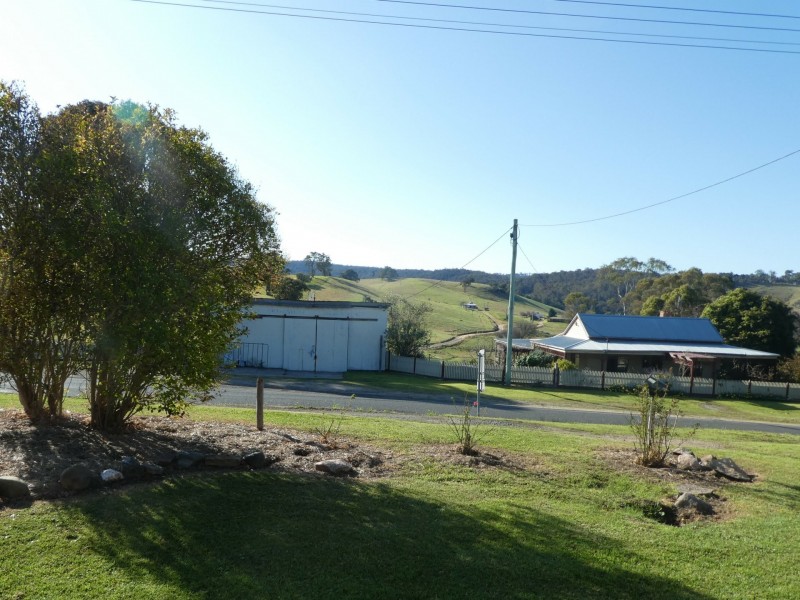 13 Great Alpine Road, Bruthen VIC 3885