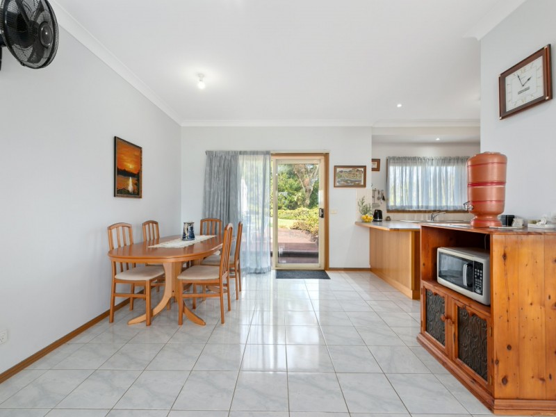 16 Clifton Terrace, Wy Yung VIC 3875