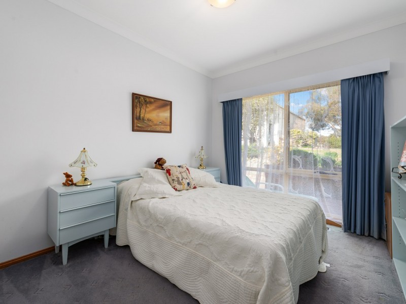 16 Clifton Terrace, Wy Yung VIC 3875