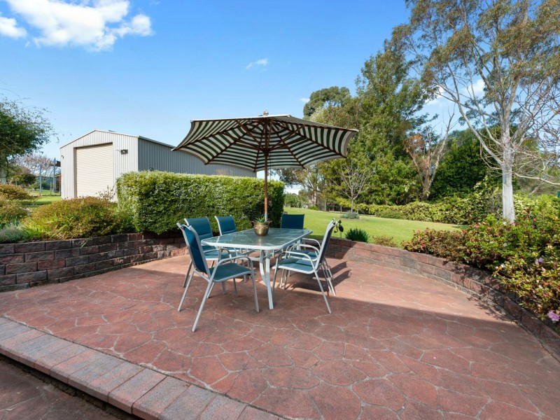 16 Clifton Terrace, Wy Yung VIC 3875