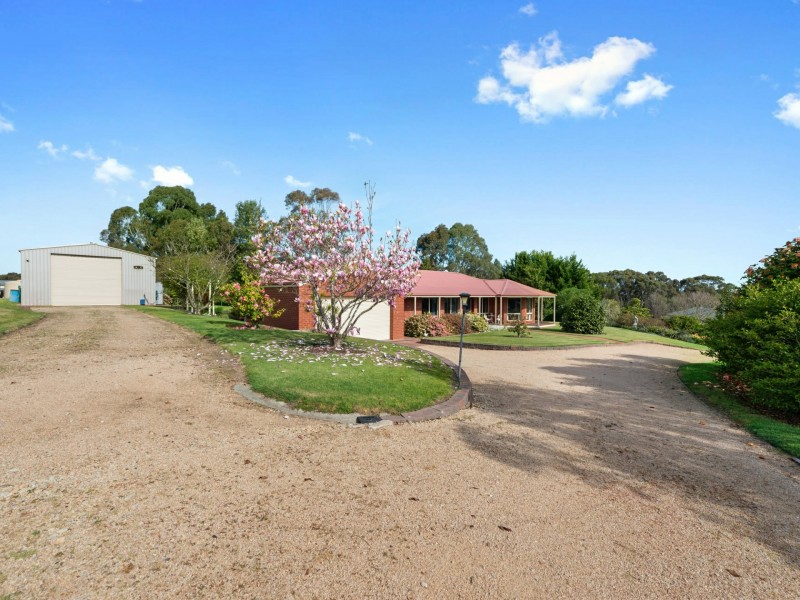 16 Clifton Terrace, Wy Yung VIC 3875