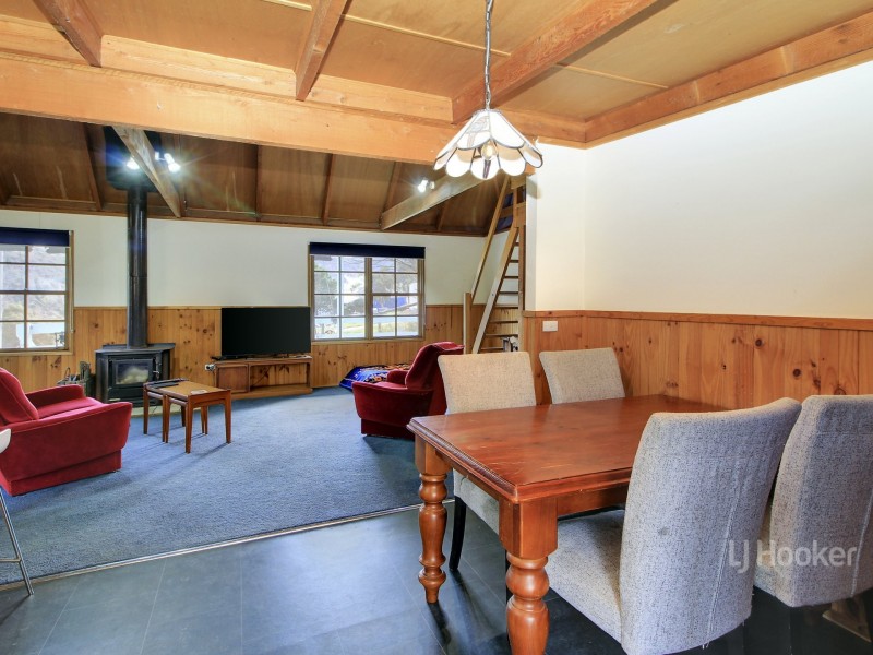 5 Cooper Street, Omeo VIC 3898