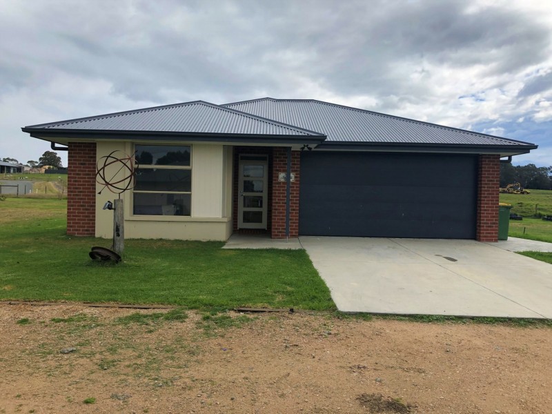 9 Hawkins Crescent, Lindenow South VIC 3875