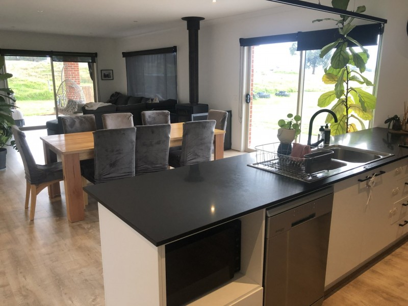 9 Hawkins Crescent, Lindenow South VIC 3875